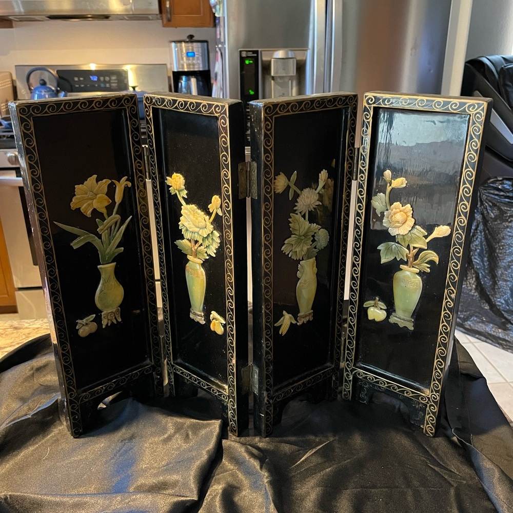 Vintage MCM Lacquer & Jade Table Top Screen